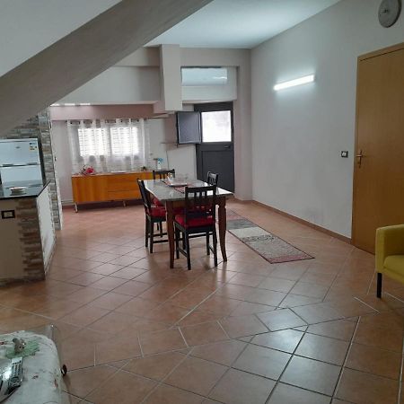 אבולה Casa Vacanze A 2 Minuti Dal Mare מראה חיצוני תמונה