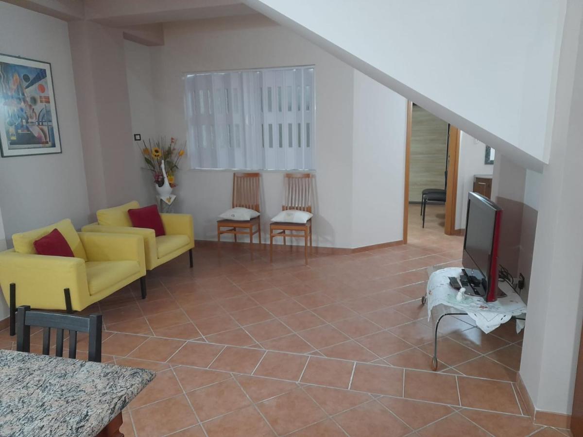 אבולה Casa Vacanze A 2 Minuti Dal Mare מראה חיצוני תמונה