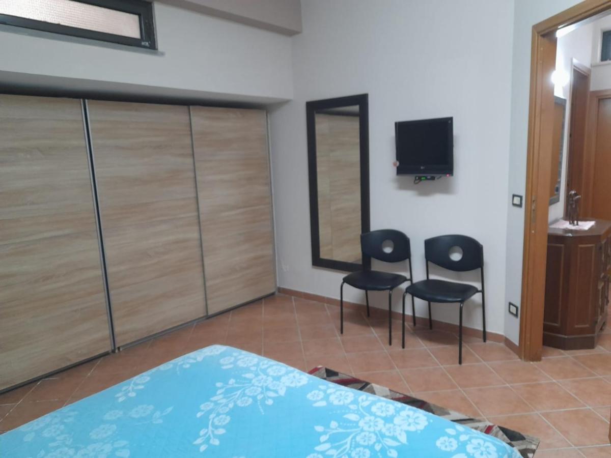 אבולה Casa Vacanze A 2 Minuti Dal Mare מראה חיצוני תמונה